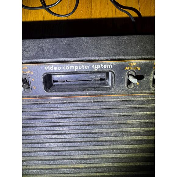Atari 2600 UNTESTED Estate Find with 4 joysticks 2 paddles 1 driving - Picture 11 of 13